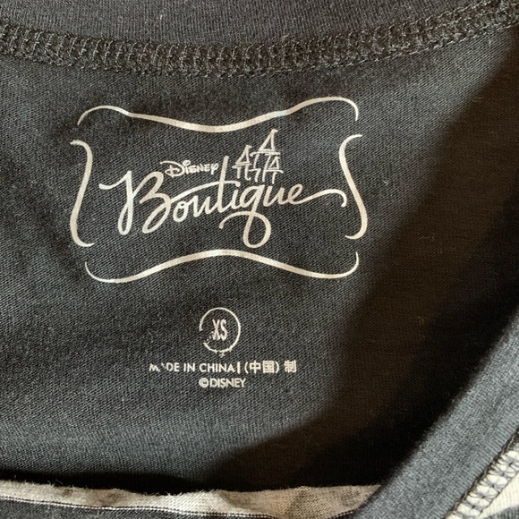 *NWT* Disney boutique, women’s long sleeve shirt with rhinestones, size SX - Picture 9 of 11